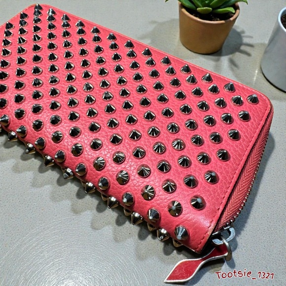 CHRISTIAN LOUBOUTIN - Panettone spiked Pink long wallet - Picture 7 of 13